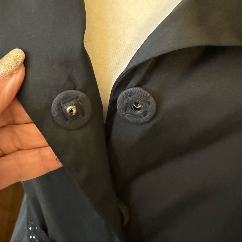Theory Cropped Belted Blazer - Picture 6 of 16